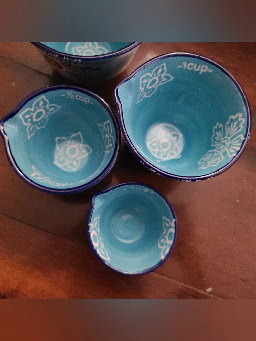 The Pioneer Woman Ceramic Nesting Floral Measuring Cups 4pc Pour Spout Set